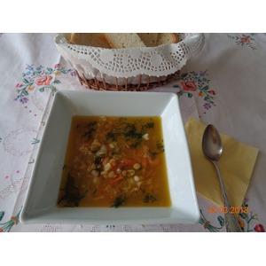 Бобовый суп с репой