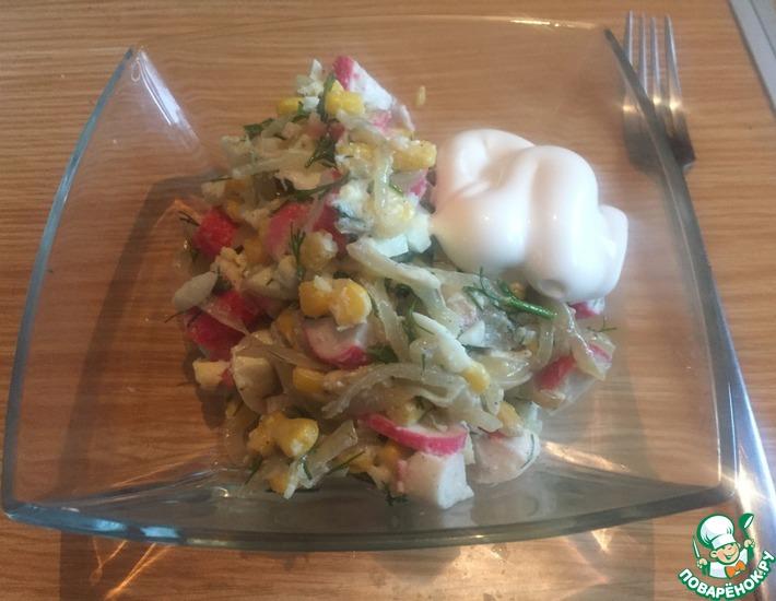 Рецепт: Салат с крабовыми палочками и кукурузой