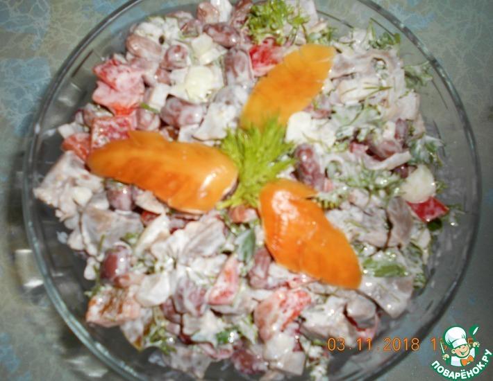 Рецепт: Салат с куриными желудочками и фасолью