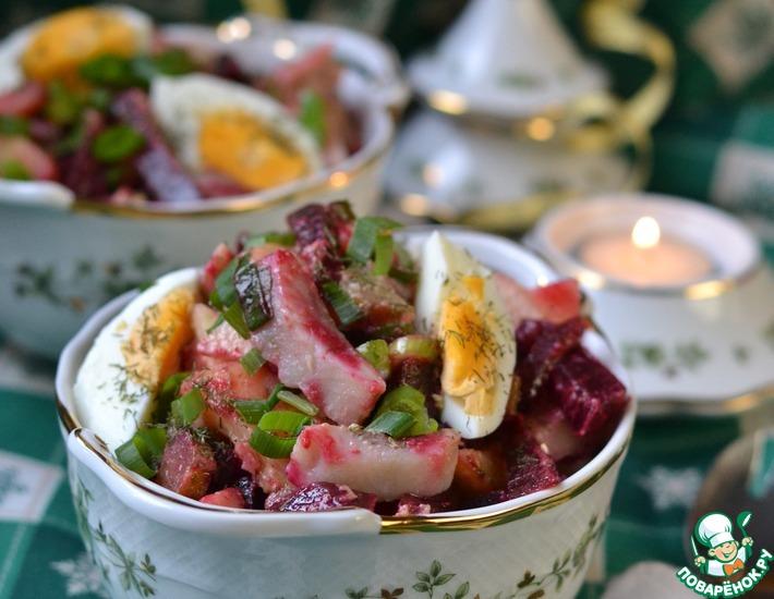 Рецепт: Салат со свеклой и сельдью