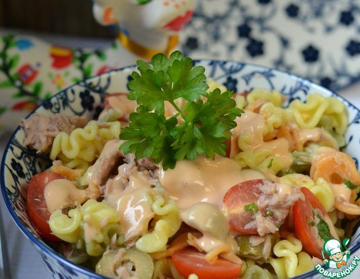 Рецепт: Салат с макаронами и тунцом