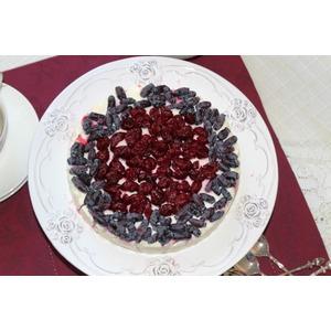 Сырно-грушевый десерт с ягодами
