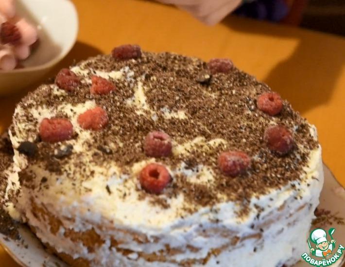 Рецепт: Бисквитный торт с манным кремом