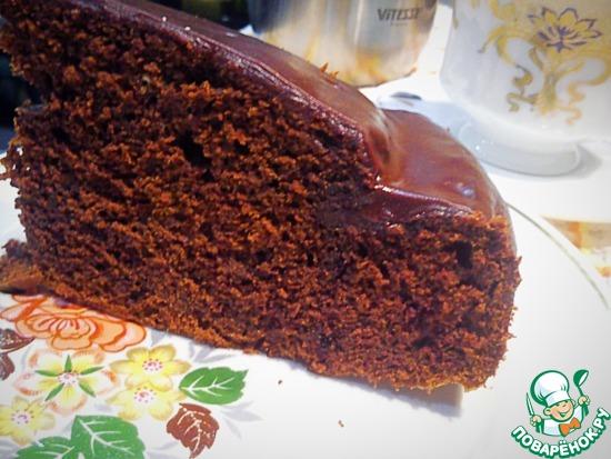 Воздушный шоколадный пирог на красном вине