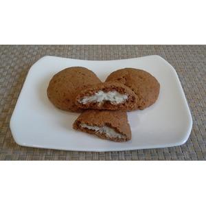 Шоколадное печенье с кокосовой начинкой