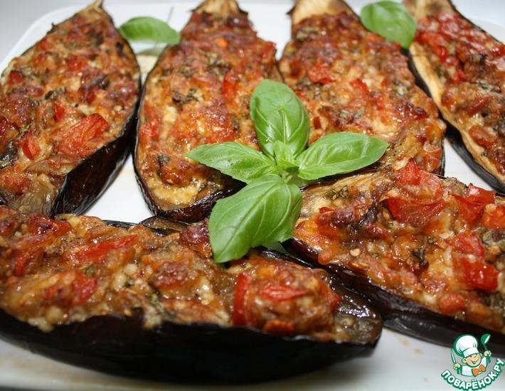 Рецепт: Баклажаны, запеченные с помидором и моцареллой