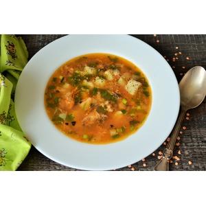 Картофельный суп с чечевицей и килькой