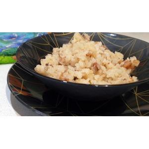 Пудинг из риса с орехами и изюмом