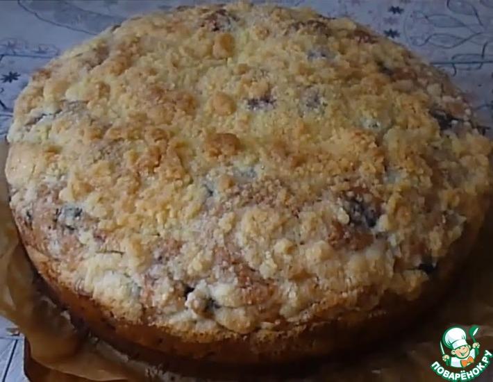 Рецепт: Вкусный пирог с шелковицей и сладкой посыпкой