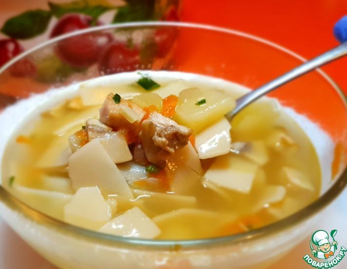 Рецепт: Суп-лапша с жареной грудкой и шампиньонами