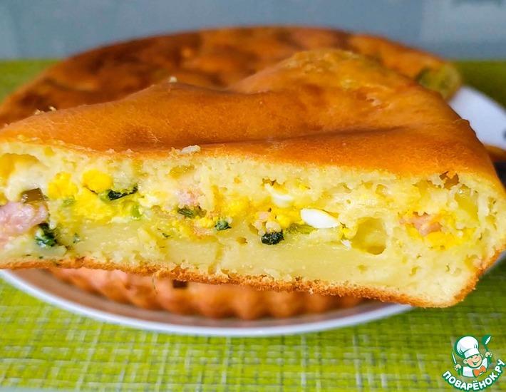 Рецепт: Заливной пирог с беконом и яйцом