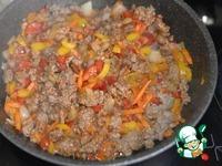 Овощи с фаршем и рисом на сковороде ингредиенты