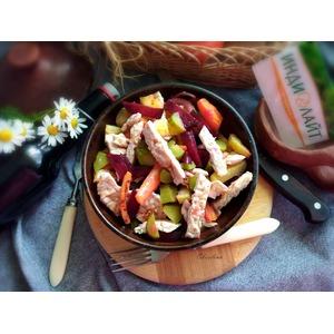 Салат с индейкой и запечёнными овощами