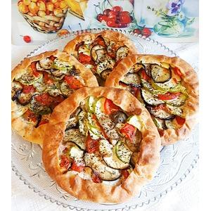 Пирог с индейкой и овощами