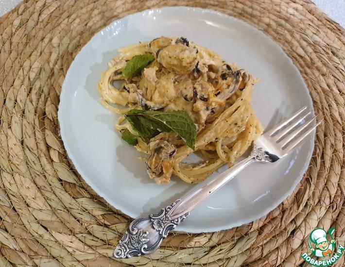 Рецепт: Спагетти с морепродуктами в сырно-сливочном соусе