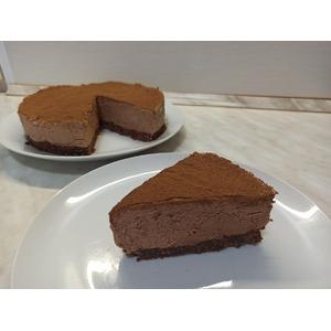 Шоколадный чизкейк-торт без выпечки