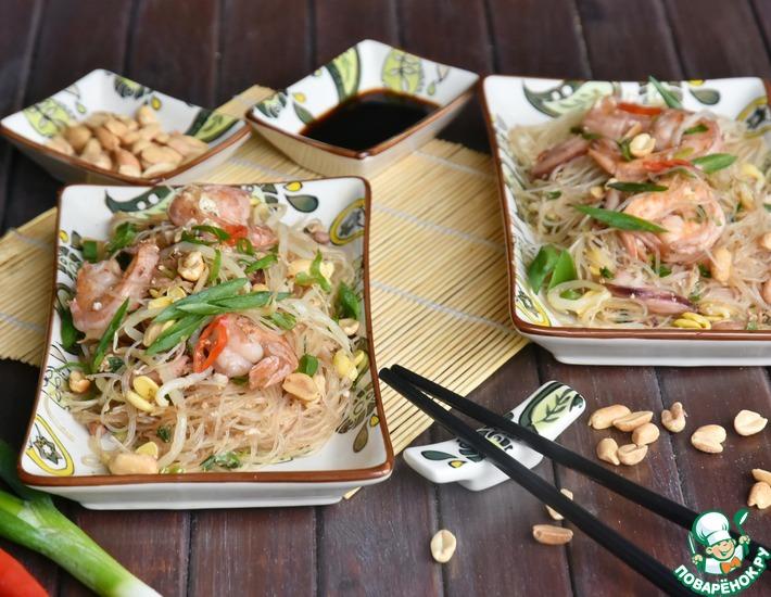 Рецепт: Жареная лапша по-тайски с морепродуктами
