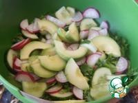Салат с авокадо, семгой и моцареллой ингредиенты