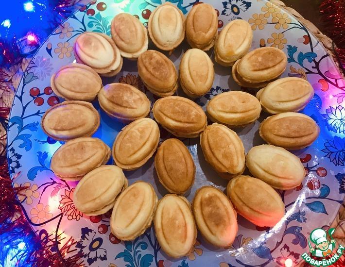 Рецепт: Печенье орешки со сгущенкой