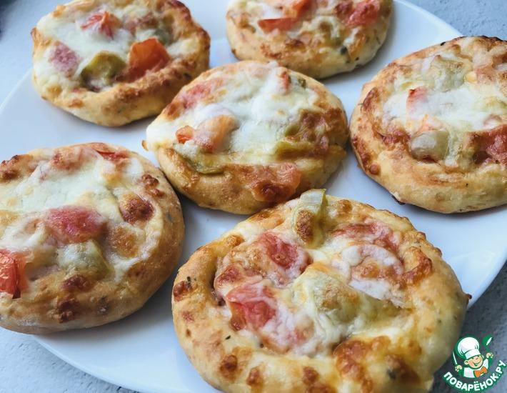 Рецепт: Быстрые творожные мини пиццы