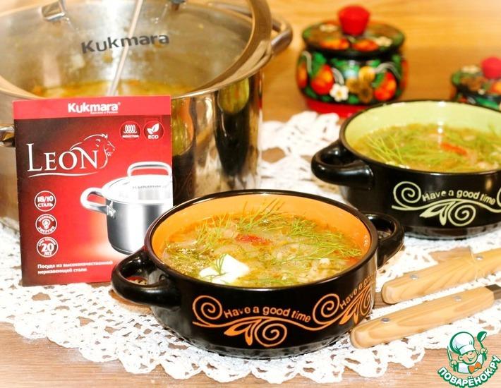 Рецепт: Суп с маринованными огурцами и перловкой