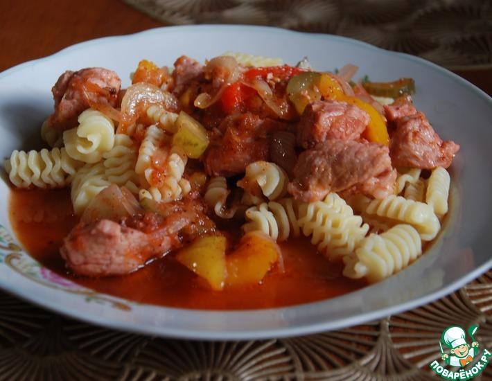 Рецепт: Тушеное мясо в рассольном томатном соусе