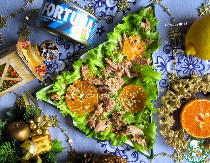 Рецепт: Праздничный салат Тунец и мандарин