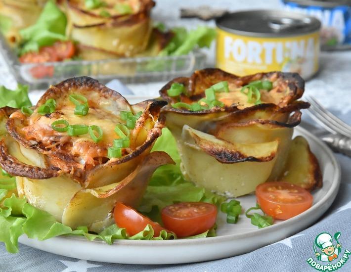 Рецепт: Картофельные розочки с тунцом