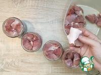 Тушенка из свинины в кастрюле ингредиенты