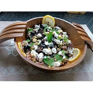 Салат из черной чечевицы с тунцом