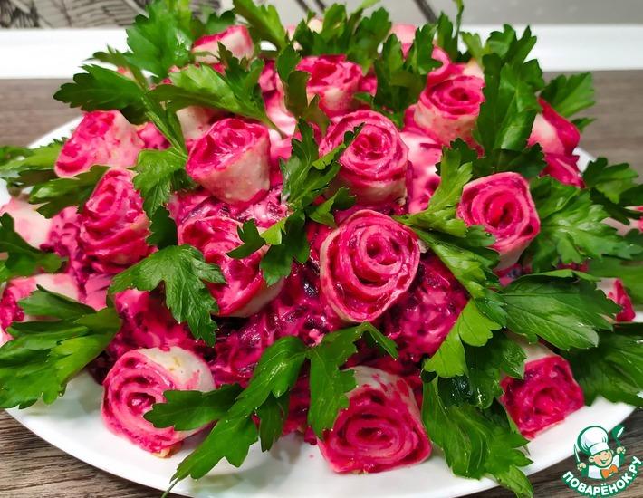 Рецепт: Яркий салат Букет роз с рисовыми блинчиками