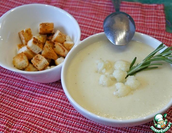 Рецепт: Суп-пюре из цветной капусты с сельдереем