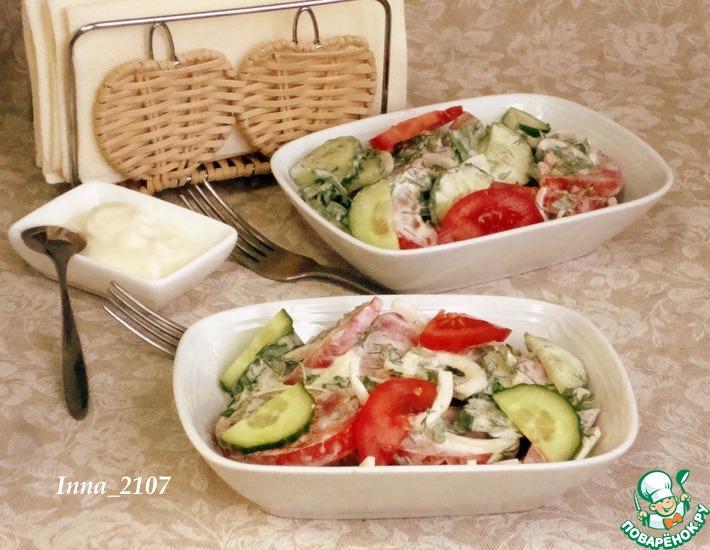 Рецепт: Овощной салат со сметаной
