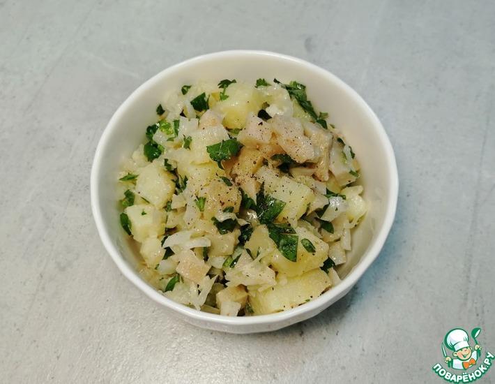 Рецепт: Картофельный салат с солеными груздями