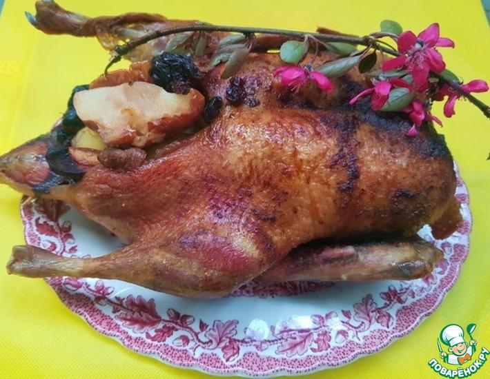 Рецепт: Жареная утка с черносливом в рукаве