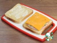 Сэндвич с колбасой, сыром и скрэмблом ингредиенты