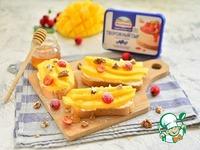 Сэндвич с творожным сыром, манго и медом ингредиенты