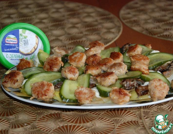 Рецепт: Теплый салат с мясными шариками
