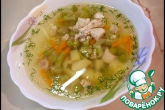 Рецепт: Легкий овощной суп с курицей