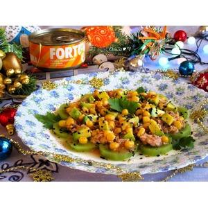 Новогодний салат Тунец и киви
