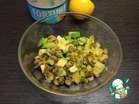 Салат с авокадо, тунцом и каперсами ингредиенты
