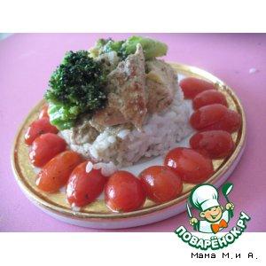 Курица в сливочно-грибном соусе с брокколи