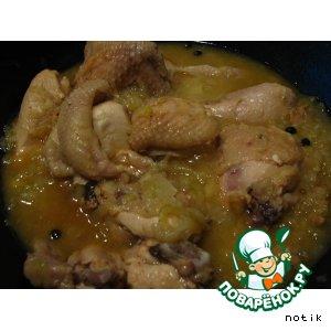 Рецепт: Курица в луковом соусе