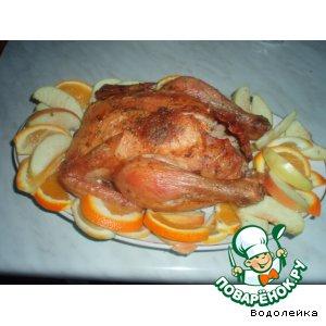 Рецепт: Курица, начиненная цитрусовыми и луком