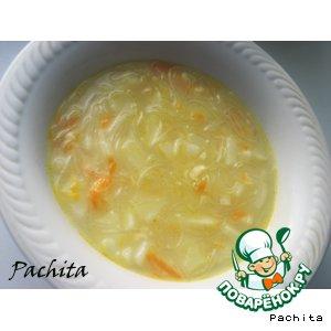 Рецепт: Сырный суп с рисовой лапшой