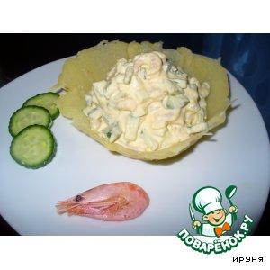 Рецепт: Салат с креветками в сырной корзинке