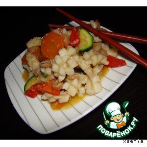 Рецепт: Кальмары и креветки по-китайски с овощами