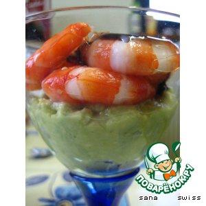 Рецепт: Креветки   в   китайском   соусе   на    авокадо