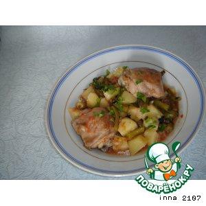 Рецепт: Картофель с куриными бедрышками и фасолью
