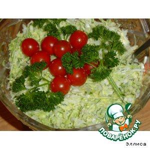 Рецепт: Салат из молодой капусты